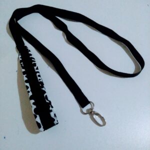 Küçük ırklar için gezdirme tasması